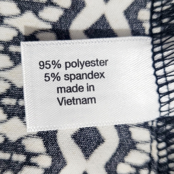 LANE BRYANT Women's Drape Neck Sleeveless Blouse Tunic Size 14/16 Lightweight - Picture 12 of 13